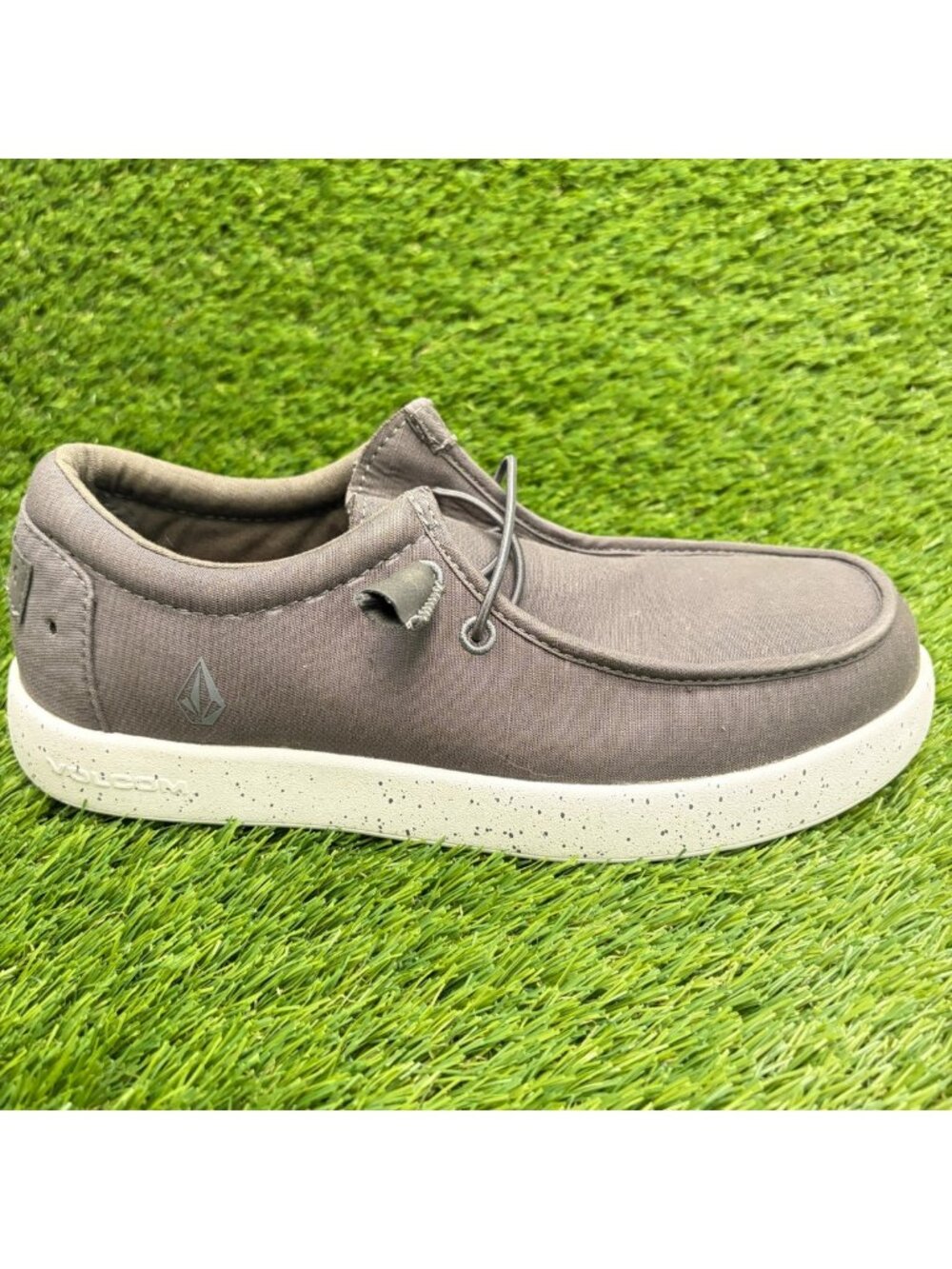 Volcom Chill Womens Size 8.5D Dark Gray White Composite Toe Safety Work Shoes